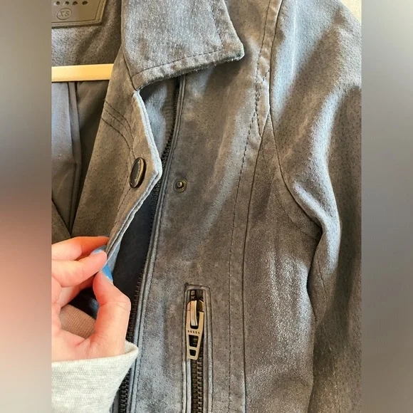 BLANK NYC Suede Moto Jacket in Slate Blue - Picture 10 of 14